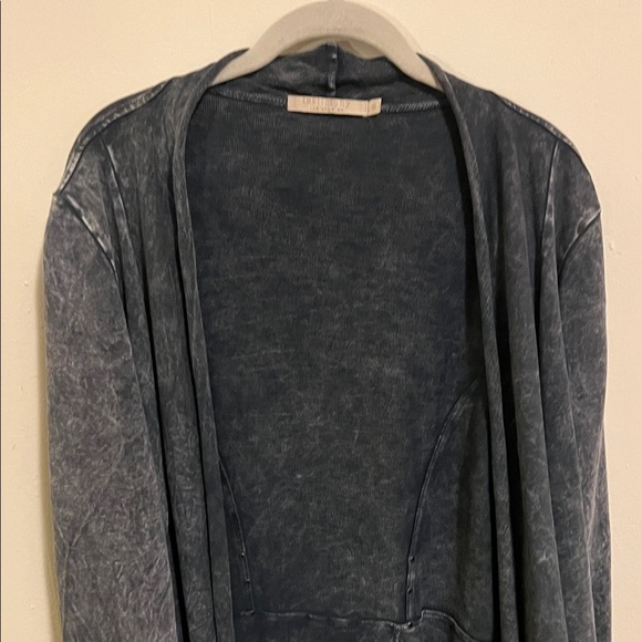 Testimony Los Angeles Stylish Gray washed stretch Open Front Cardigan - Picture 5 of 5